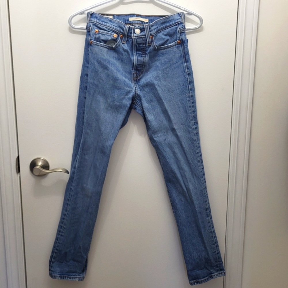 Levi's Wedgie jeans - size 24